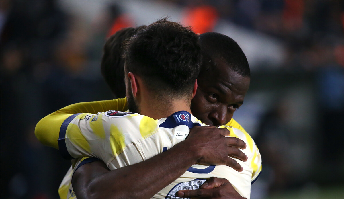 Fenerbahçe&#039;yi Antep&#039;te Valencia sırtladı