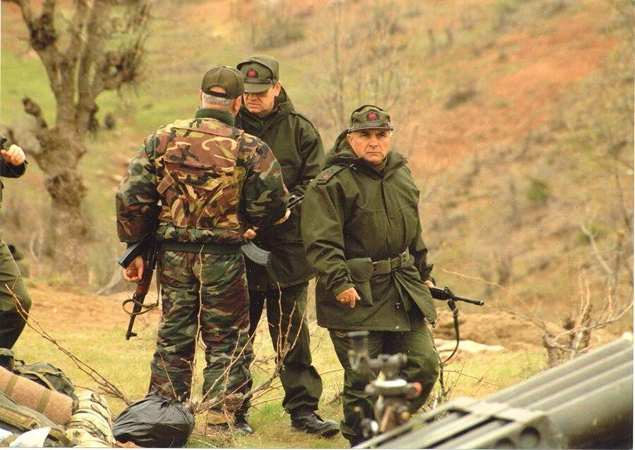 Emekli Korgeneral Hasan Kundakçı'nın Kıbrıs'ta verdiği emri torunu anlattı Emekli Korgeneral Hasan Kundakçı'nın Kıbrıs'ta verdiği emri torunu anlattı