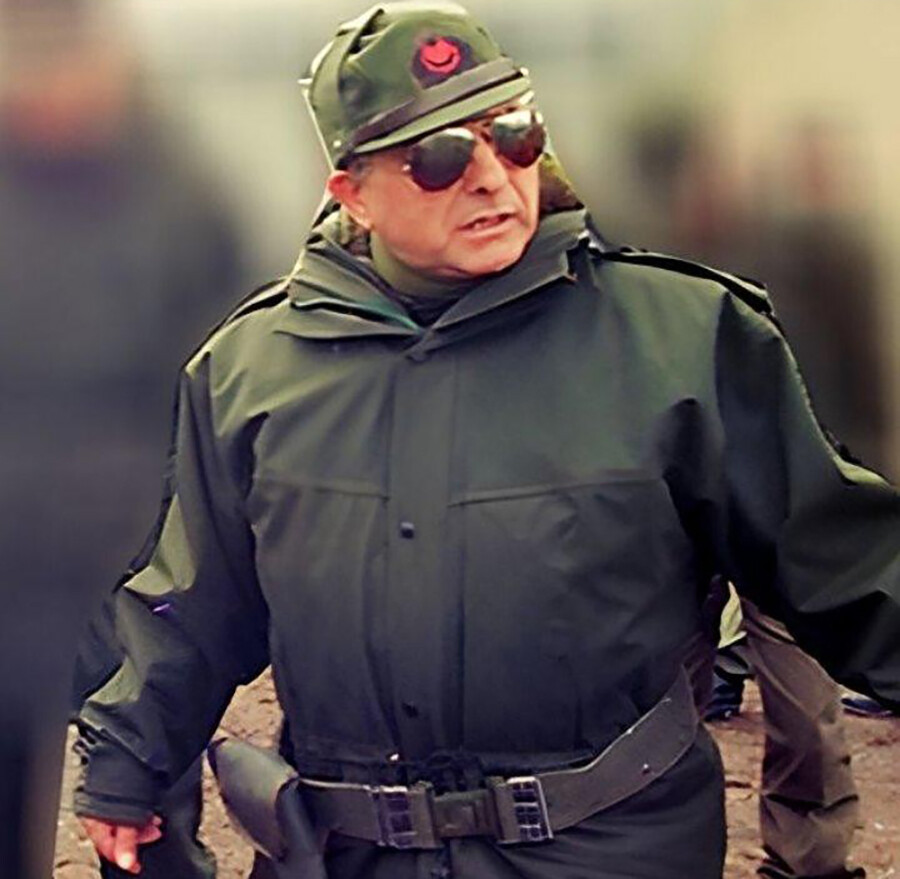 Emekli Korgeneral Hasan Kundakçı'nın Kıbrıs'ta verdiği emri torunu anlattı Emekli Korgeneral Hasan Kundakçı'nın Kıbrıs'ta verdiği emri torunu anlattı