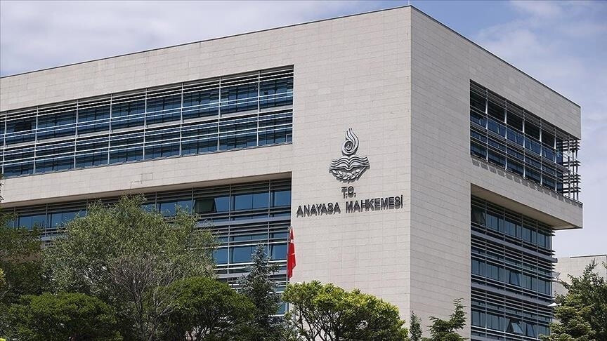 Cezaevindeki tutuklunun sigarasız odaya nakledilme talebinin reddi hak ihlali sayıldı Cezaevindeki tutuklunun sigarasız odaya nakledilme talebinin reddi hak ihlali sayıldı