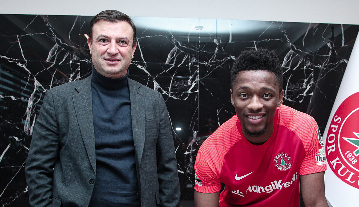 Jesse Sekidika ve Berke Özer Ümraniyespor'da! Eyüpspor, Süper Lig takımına oyuncu kiralıyor Jesse Sekidika ve Berke Özer Ümraniyespor'da! Eyüpspor, Süper Lig takımına oyuncu kiralıyor