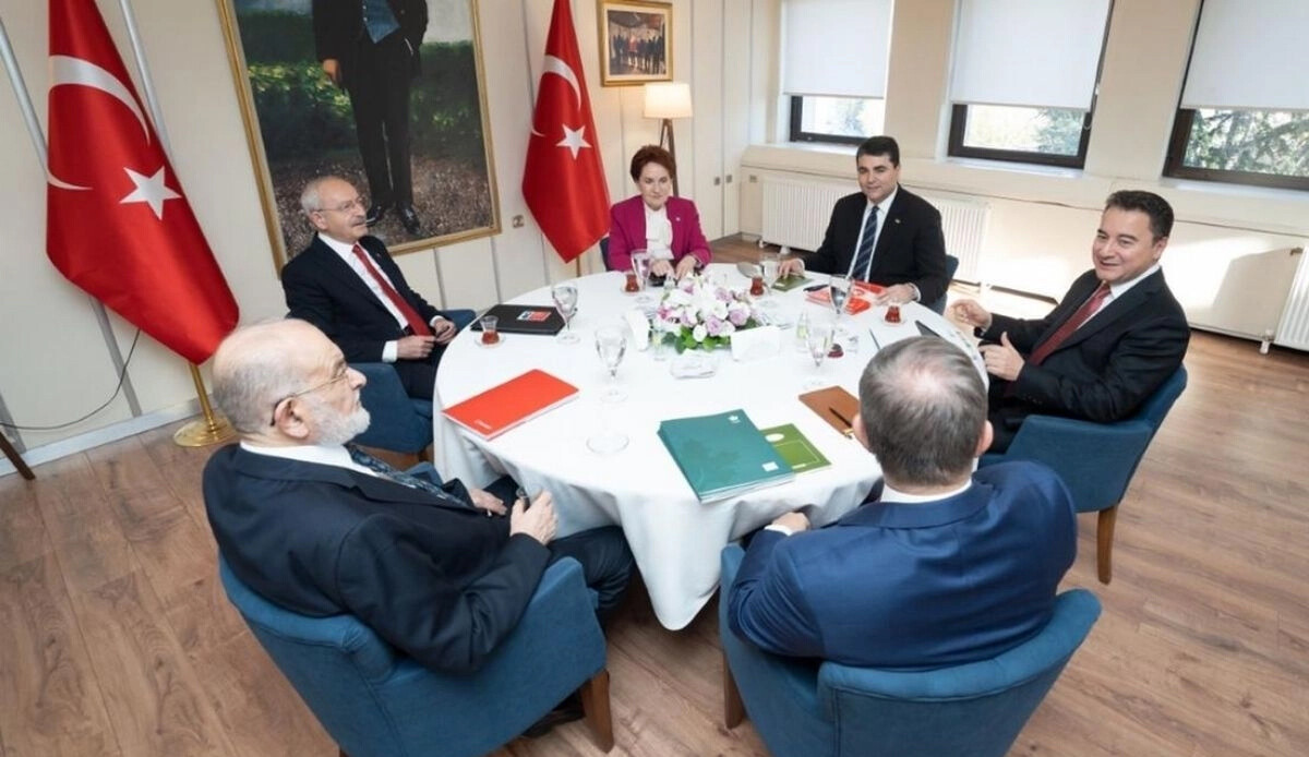 AK Parti’nin icraatlarını Altılı Masa vadetti AK Parti’nin icraatlarını Altılı Masa vadetti