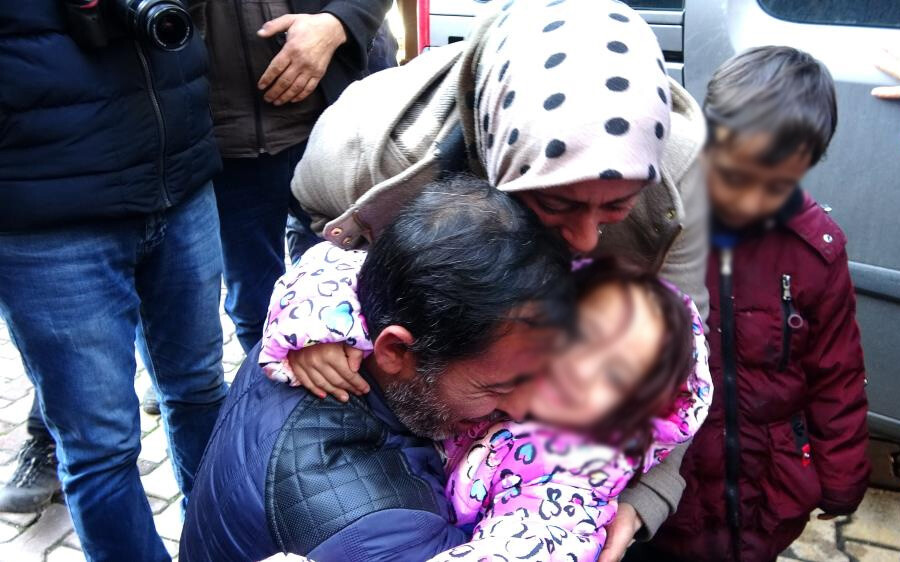 Adıyaman’da sokakta oynarken kaçırıldı! 4 yaşındaki kız çocuğu Şanlıurfa’da bulundu Adıyaman’da sokakta oynarken kaçırıldı! 4 yaşındaki kız çocuğu Şanlıurfa’da bulundu