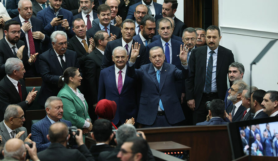 Cumhurbaşkanı Erdoğan tartışmaya noktayı koydu! Seçim tarihi 73 yıl sonra aynı gün Cumhurbaşkanı Erdoğan tartışmaya noktayı koydu! Seçim tarihi 73 yıl sonra aynı gün