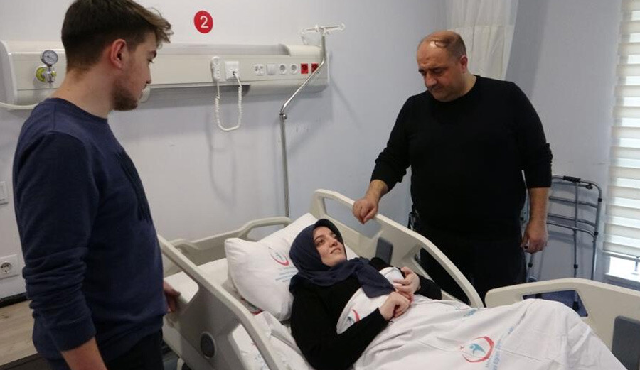 Her şey piknikte başladı… Yediği tavuktan zehirlendi, 8 ay yürüyemedi