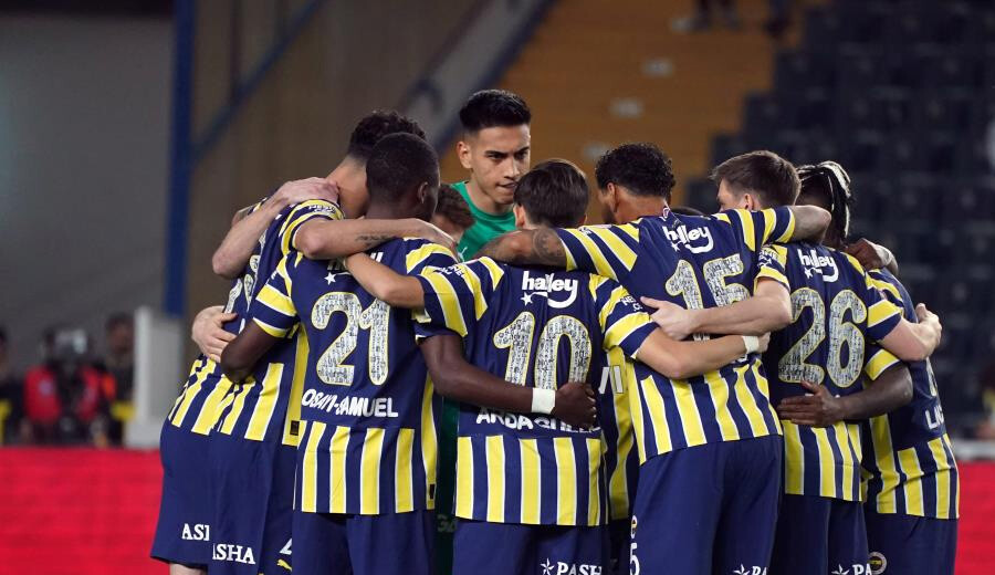 Jorge Jesus sol bek transferi yapılacağını açıkladı; "Hücum oturdu, sorun savunmada" Jorge Jesus sol bek transferi yapılacağını açıkladı; "Hücum oturdu, sorun savunmada"