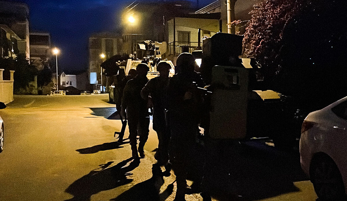 Kamu kurumlarını zarara uğratanlar için düğmeye basıldı! Mersin merkezli 6 ilde 31 şüpheliye yönelik 'sahte evrak' operasyonu