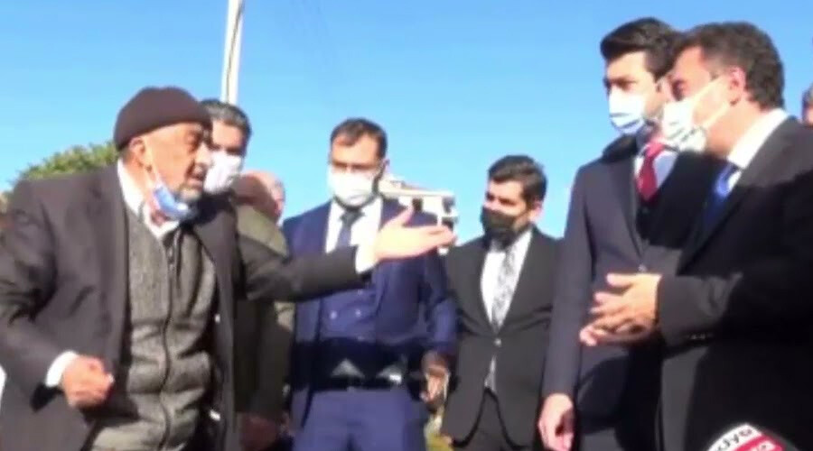 Babacan'a 'Seni çoban tutan olmazdı' diyen pazarcı Mustafa'dan bir tepki daha: Sorsalar yine aynı cevabı veririm Babacan'a 'Seni çoban tutan olmazdı' diyen pazarcı Mustafa'dan bir tepki daha: Sorsalar yine aynı cevabı veririm