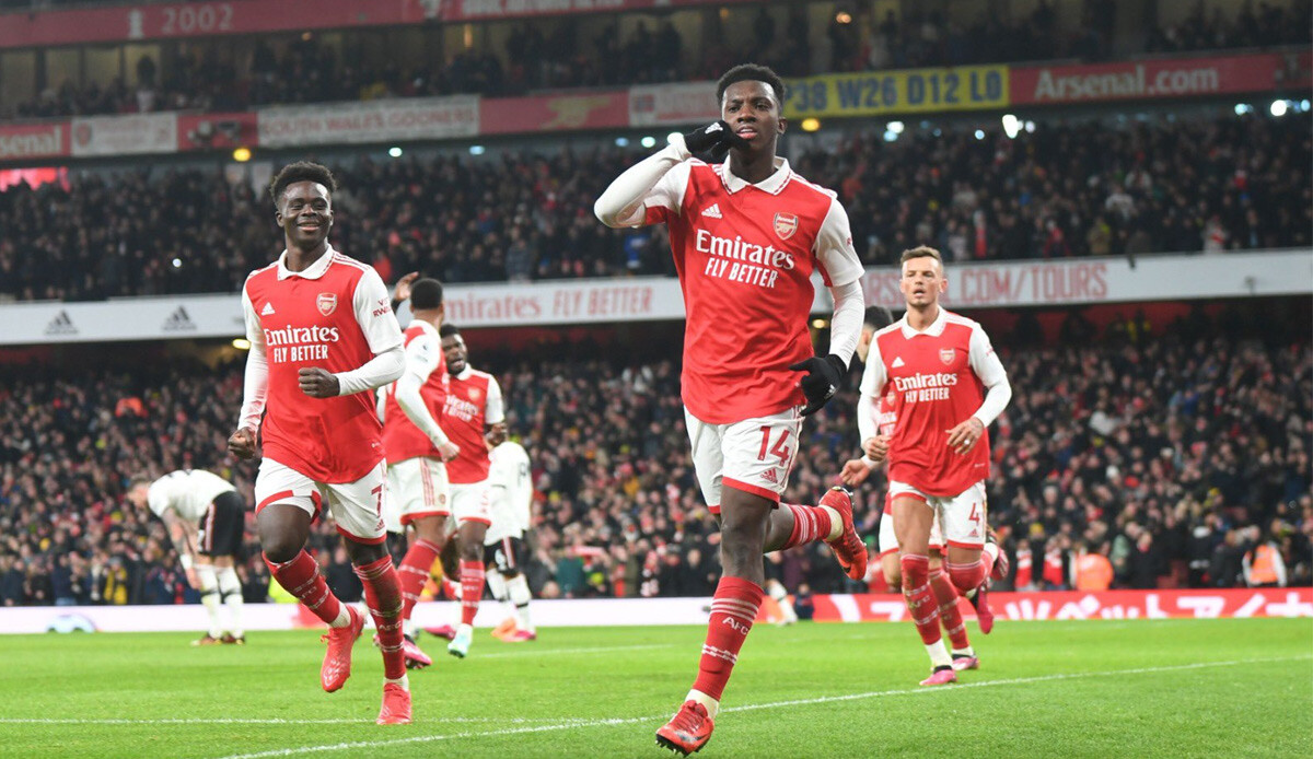 Arsenal - Manchester United (3-2 Özet) Premier League'de şampiyonluk alameti gibi gol! Arsenal - Manchester United (3-2 Özet) Premier League'de şampiyonluk alameti gibi gol!