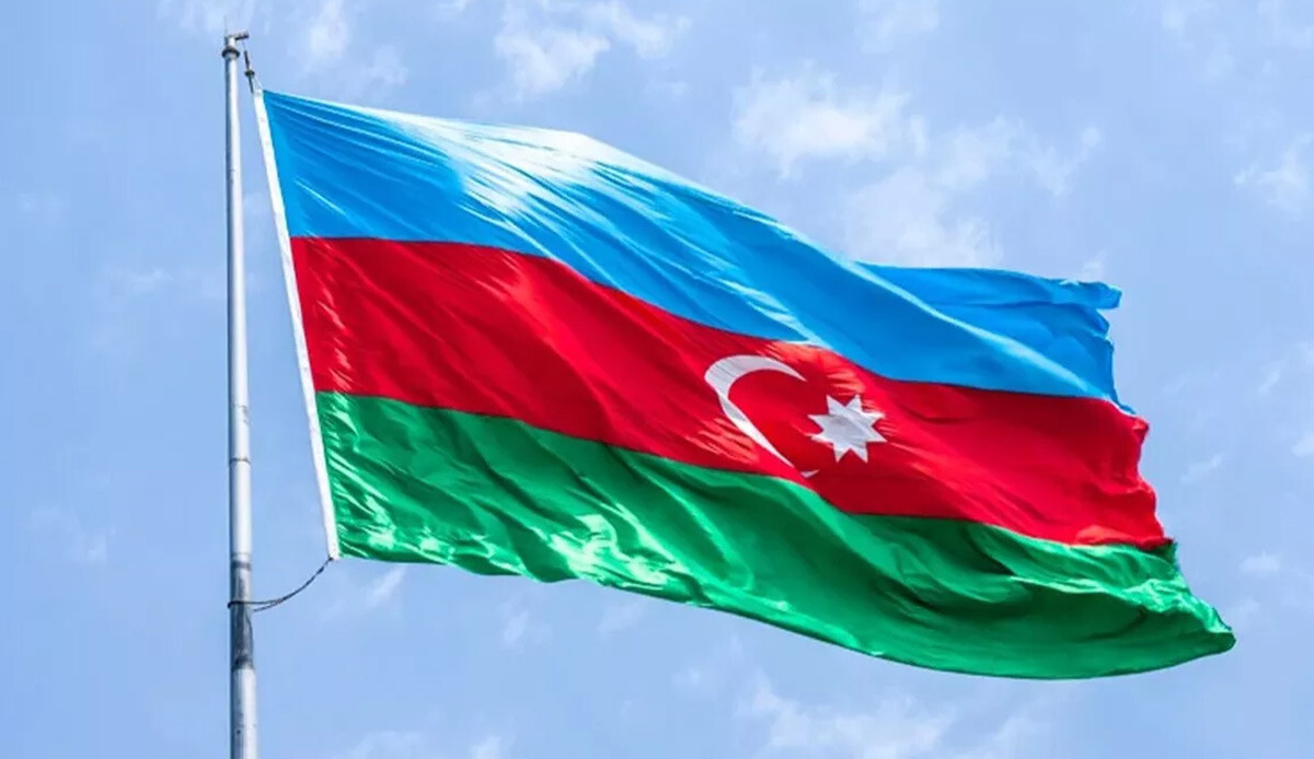 Azerbaycan'dan İsveç'teki Kur'an-ı Kerim yakma alçaklığına tepki: Adalete teslim edilsin Azerbaycan'dan İsveç'teki Kur'an-ı Kerim yakma alçaklığına tepki: Adalete teslim edilsin