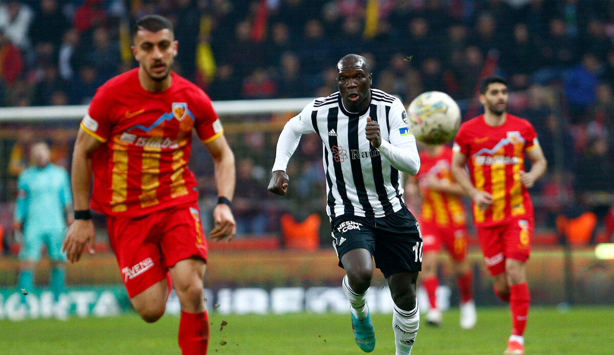 Kartal dört köşe! Üst üste dördüncü galibiyet Kartal dört köşe! Üst üste dördüncü galibiyet