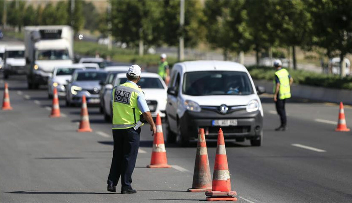Erdoğan duyurdu! 2,5 milyon sürücü faydalanacak! Ehliyet ceza puanları siliniyor Erdoğan duyurdu! 2,5 milyon sürücü faydalanacak! Ehliyet ceza puanları siliniyor