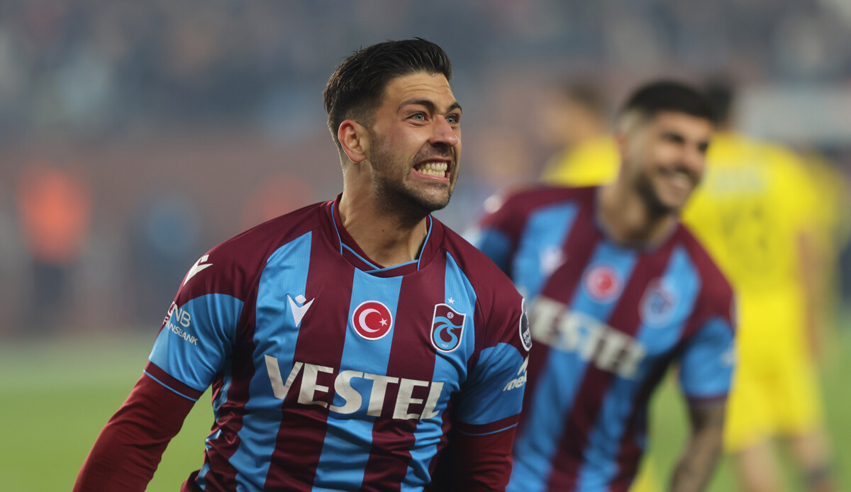 Kralını tanımadı! Trabzonspor, İstanbulspor'u devirdi Kralını tanımadı! Trabzonspor, İstanbulspor'u devirdi