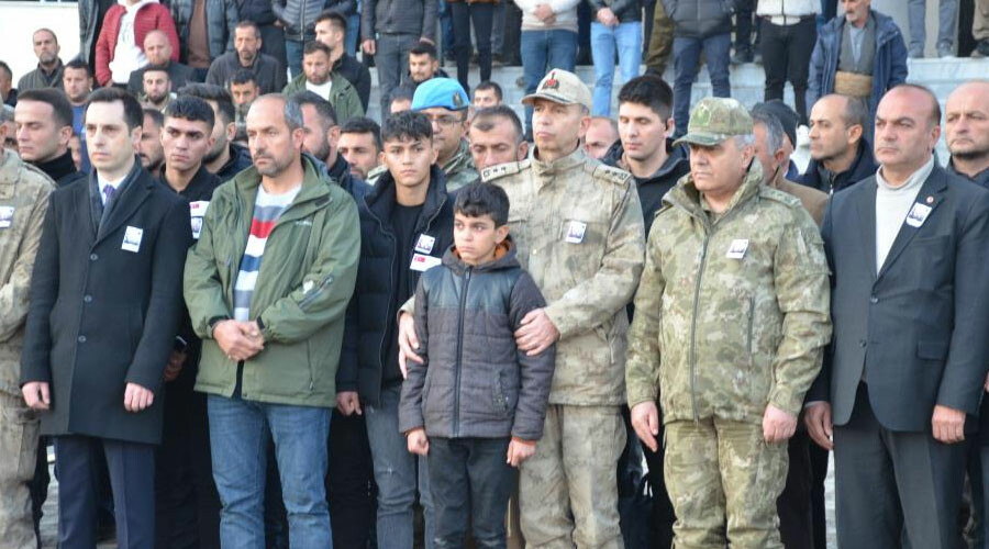 Şırnaklı şehit korucunun oğlu: Bizi sahipsiz bırakmasınlar Şırnaklı şehit korucunun oğlu: Bizi sahipsiz bırakmasınlar
