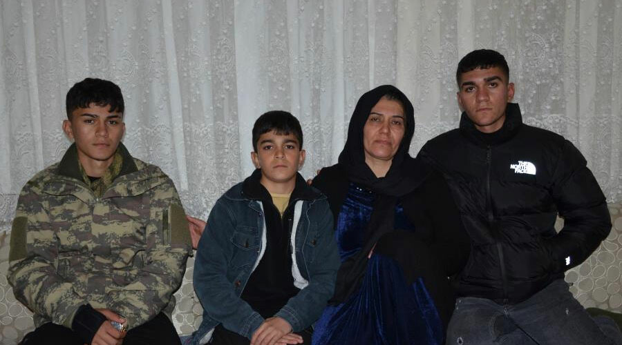 Şırnaklı şehit korucunun oğlu: Bizi sahipsiz bırakmasınlar Şırnaklı şehit korucunun oğlu: Bizi sahipsiz bırakmasınlar