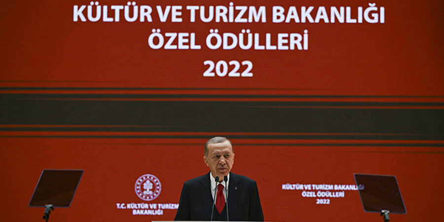 Son dakika: Cumhurbaşkanı Erdoğan'dan Türk kültürü mesajı: İklimini tek tipleştiren mahalle baskısını reddediyoruz Son dakika: Cumhurbaşkanı Erdoğan'dan Türk kültürü mesajı: İklimini tek tipleştiren mahalle baskısını reddediyoruz
