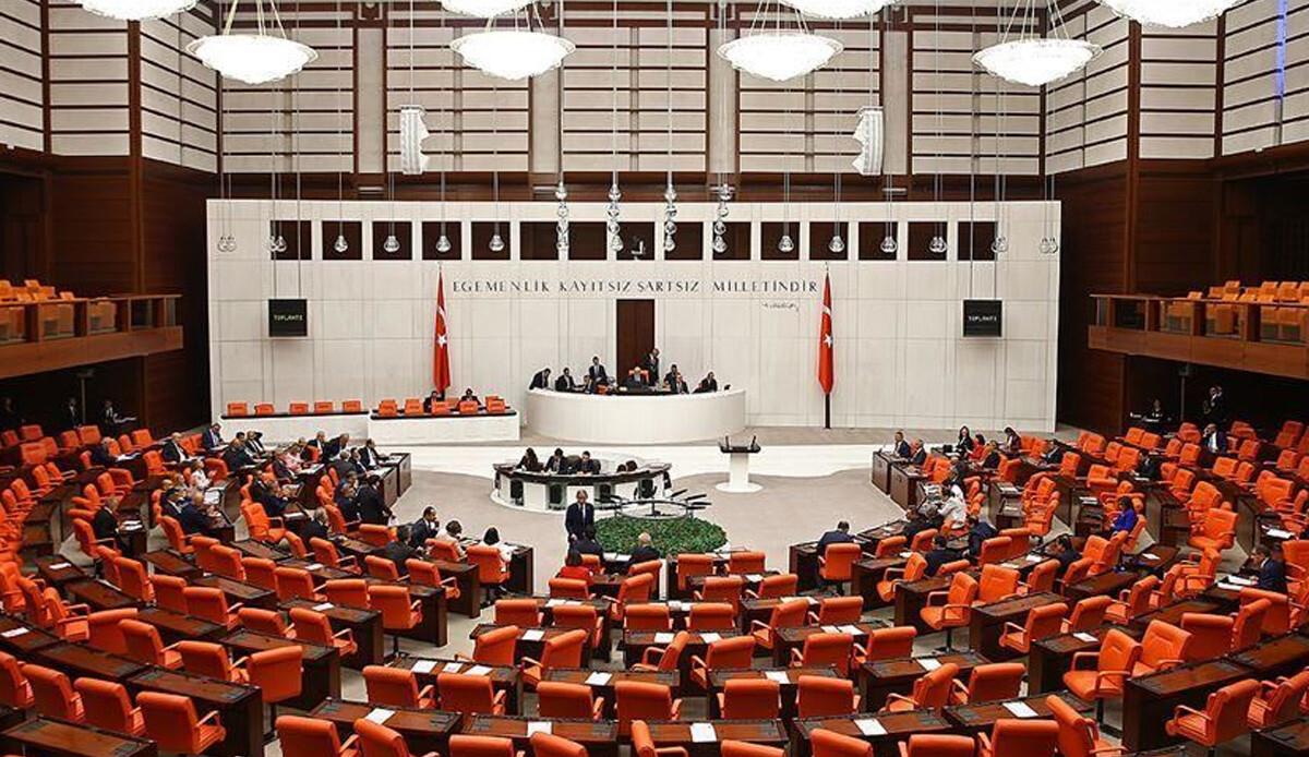 Son dakika: TBMM Anayasa Komisyonunda başörtüsü teklifi görüşmelerine başlandı Son dakika: TBMM Anayasa Komisyonunda başörtüsü teklifi görüşmelerine başlandı