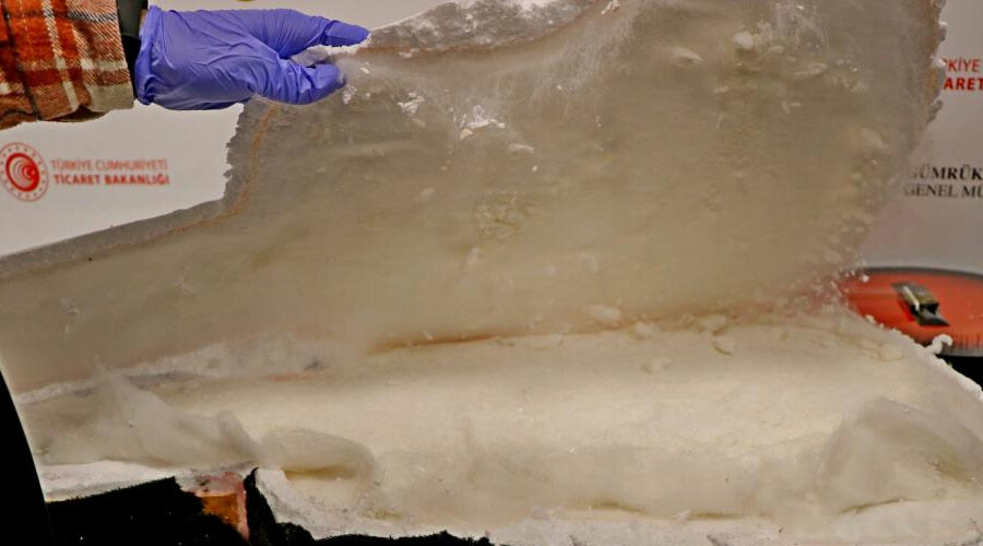 Şeytanın aklına gelmez! Uyuşturucu tacirlerinden akılalmaz yöntemler: Gitar kılıfından terlik tabanına…