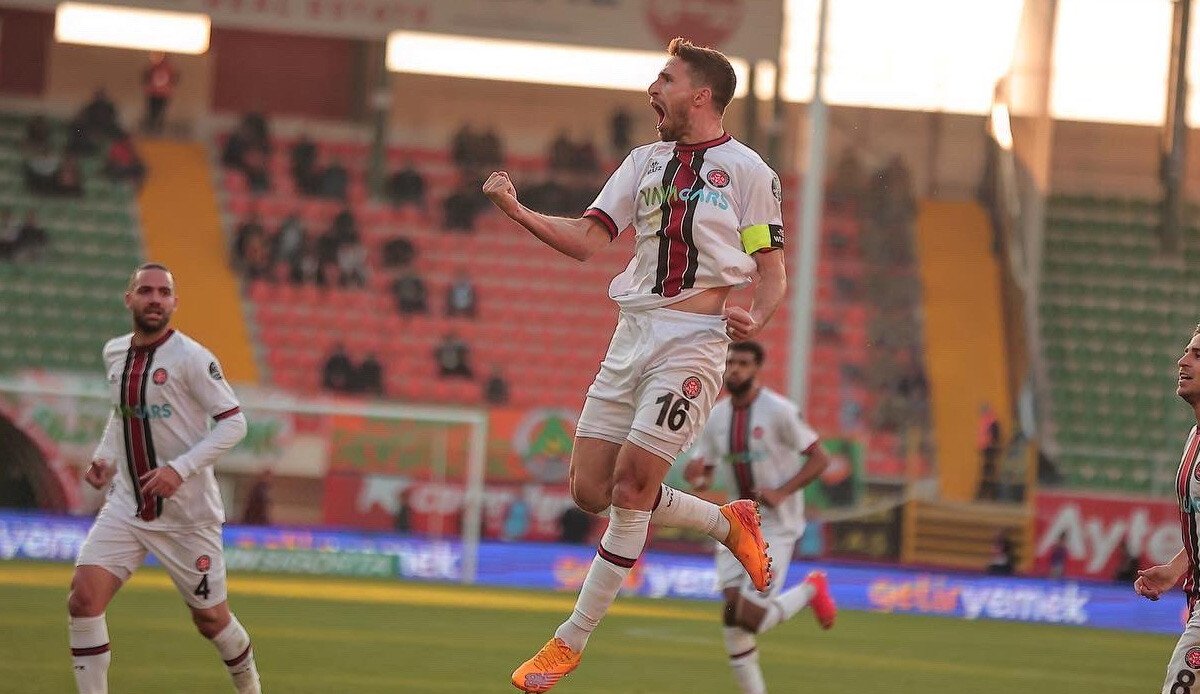 Karagümrük&#039;ten Fabio Borini açıklaması... Beşiktaş ile Fenerbahçe&#039;nin kapıştığı iddia ediliyordu