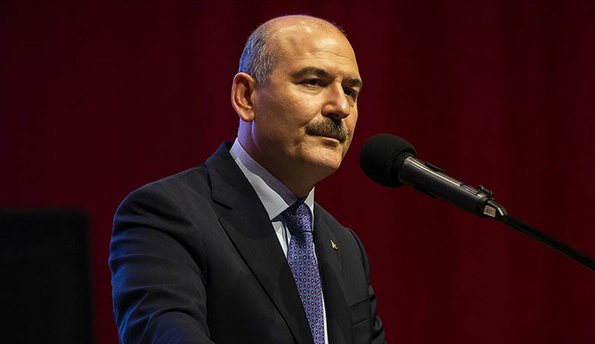 İzmir&#039;de kökünü kurutma operasyonu! Bakan Soylu açıkladı: Kimse acıma beklemesin