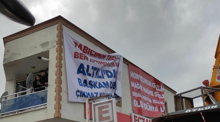 Cumhurbaşkanı Erdoğan’a Denizli’de esprili pankart Cumhurbaşkanı Erdoğan’a Denizli’de esprili pankart