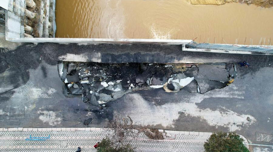 Zeytinburnu’ndaki patlamanın hasarı gün ağarınca ortaya çıktı