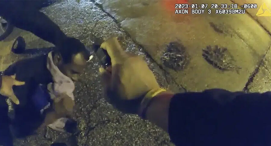 Polis tarafından dövüldükten sonra hayatını kaybetmişti! ABD’li siyahi gencin görüntüleri kamuoyu ile paylaşıldı