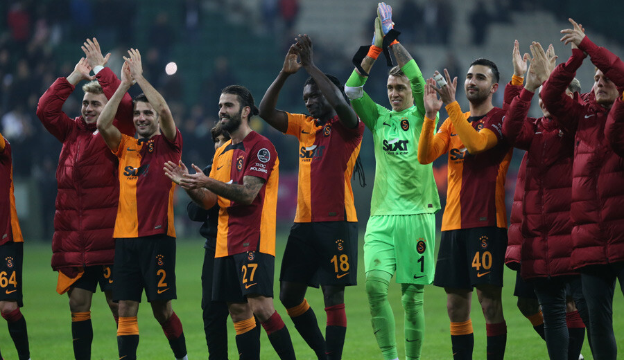 Okan Buruk: Rekorları hep birlikte kırmaya çalışıyoruz ama asıl hedefimiz şampiyon olmak