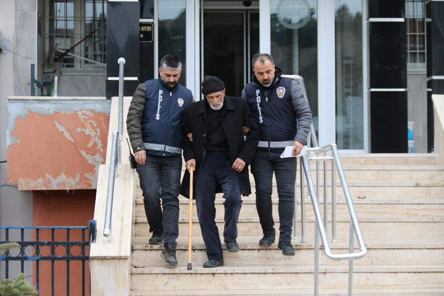 Eskişehir'de ailesini katleden 86 yaşındaki emekli asker sorgusunda her şeyi itiraf etti!