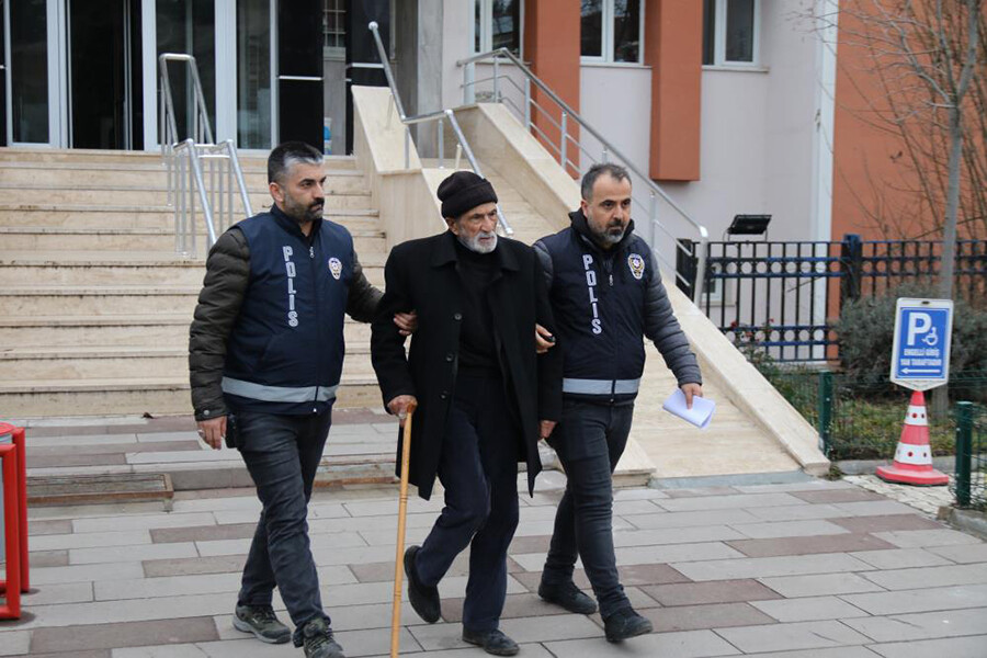 Eskişehir'de ailesini katleden 86 yaşındaki emekli asker sorgusunda her şeyi itiraf etti!