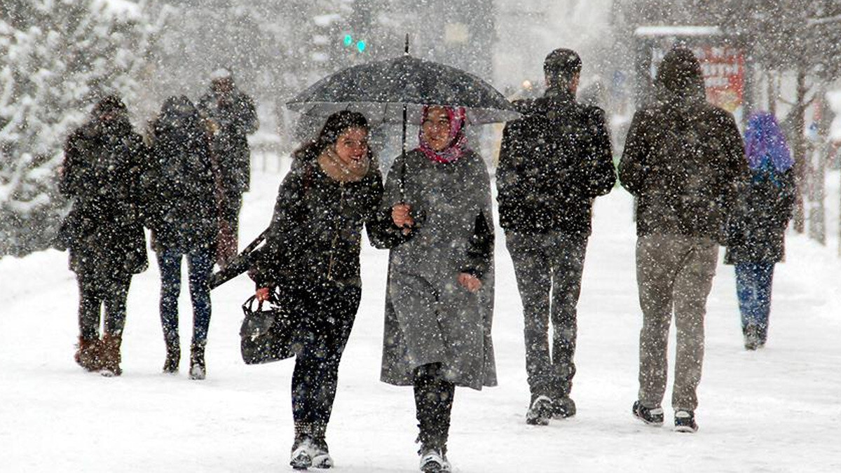 Meteoroloji yeni haftanın raporunu paylaştı! Yoğun kar yağışı geliyor! Dikkat 20 il beyaza bürünecek 