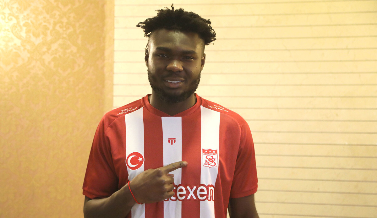 Jordy Caicedo Sivasspor'da! Yiğido, gol sorunun Ekvadorlu santrforla çözecek Jordy Caicedo Sivasspor'da! Yiğido, gol sorunun Ekvadorlu santrforla çözecek