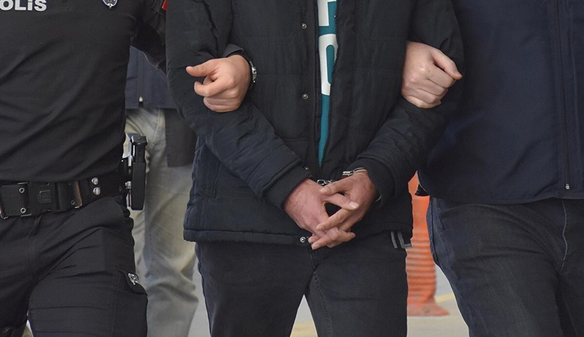 Van&#039;da terör örgütü FETÖ&#039;ye operasyon: 10 kişiye işlem yapıldı
