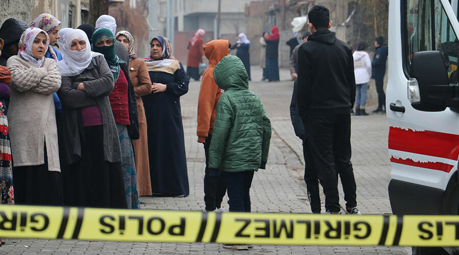 Kömürlükte vahşet: Eşine acı çektirmek için kızını öldürdü Kömürlükte vahşet: Eşine acı çektirmek için kızını öldürdü