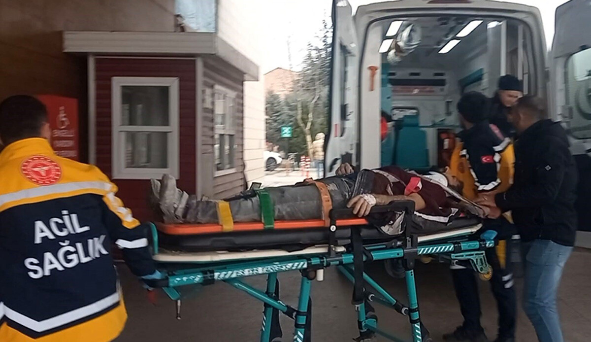 Bursa'da feci iş kazası! İnşaatın 3. katından ağabeyinin üzerine düştü! Bursa'da feci iş kazası! İnşaatın 3. katından ağabeyinin üzerine düştü!