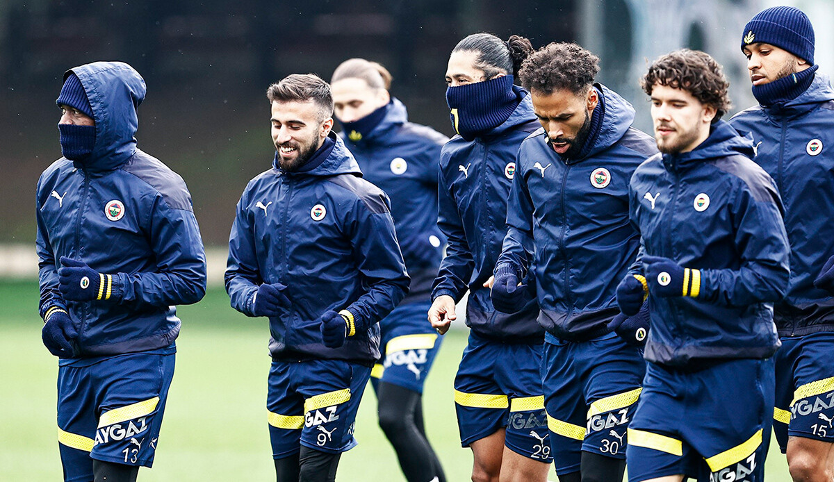 Fener demir eritecek! Kanarya, galibiyet halkasına Adana Demir'i eklemekte kararlı Fener demir eritecek! Kanarya, galibiyet halkasına Adana Demir'i eklemekte kararlı