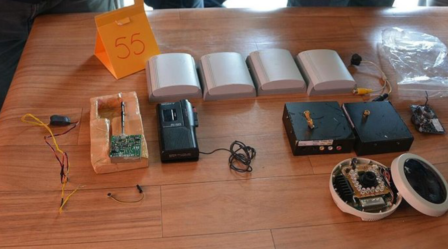 İş adamına eşinden ‘böcek’ tuzağı… Oto tamirciye gitti hayatının şokunu yaşadı: Gizli bölmeye yerleştirmiş!