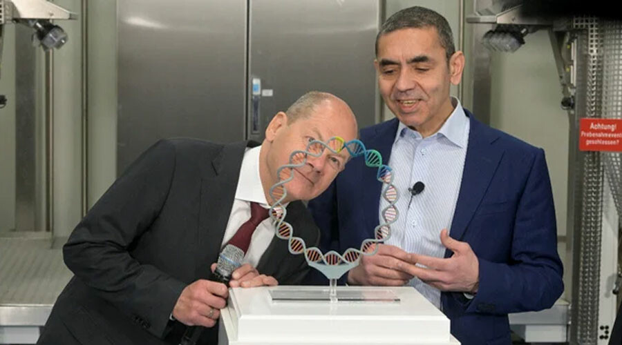 Almanya Başbakanı Scholz'dan Biontech’e ‘İngiltere’ye gitmeyin’ ziyareti: “Daha fazlası yapılması gerekiyor”