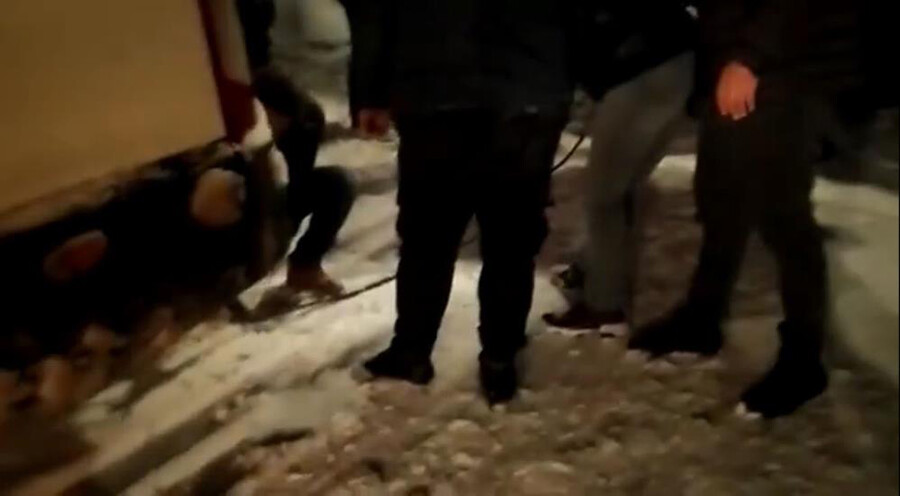 Kar fırtınası sebebiyle Panor Dağı'nda mahsur kalan 60 kişi kurtarıldı Kar fırtınası sebebiyle Panor Dağı'nda mahsur kalan 60 kişi kurtarıldı
