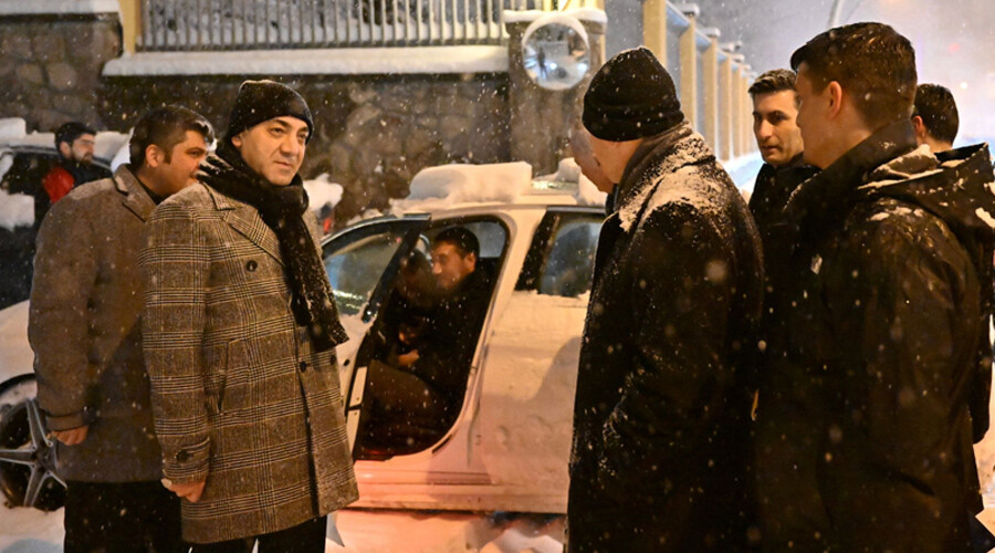 Bakan Soylu'dan yoğun kar yağışının etkili olduğu Ankara'da inceleme Bakan Soylu'dan yoğun kar yağışının etkili olduğu Ankara'da inceleme