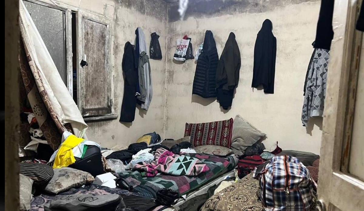 İstanbul’da kaçak göçmen operasyonu! 94 kişi yakalandı, 10 şüpheli ev sahibine para cezası verildi İstanbul’da kaçak göçmen operasyonu! 94 kişi yakalandı, 10 şüpheli ev sahibine para cezası verildi