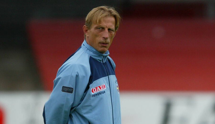 Christoph Daum'un son hali sevenlerini üzdü! Kanserle mücadeleye devam ediyor