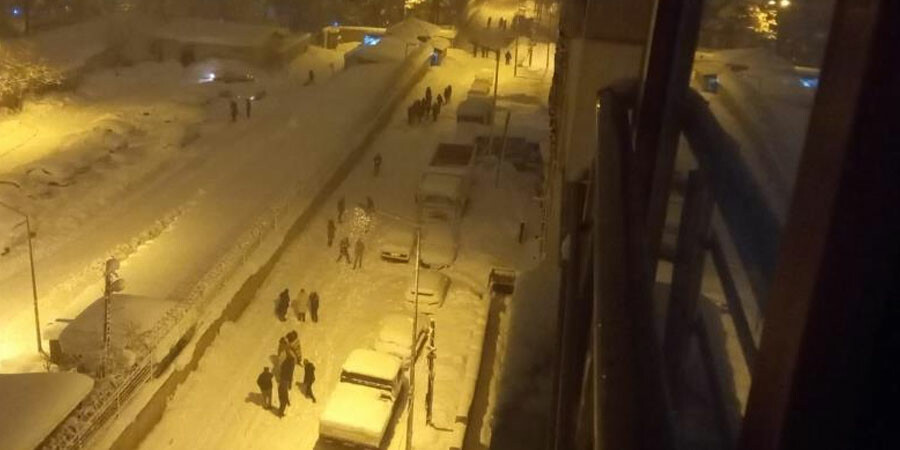 Kahramanmaraş’taki deprem Bitlis’te de şiddetli şekilde hissedildi: Camilerden sela sesleri yükseldi