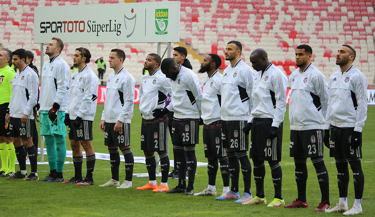 Beşiktaş yönetiminin gündeminde istifa yer almıyor! &#039;Panik yok, düzeliriz&#039;