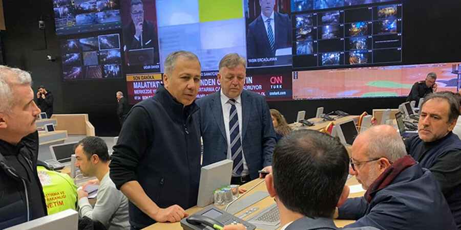 Ekipler İstanbul’dan deprem bölgesine doğru yola çıktı