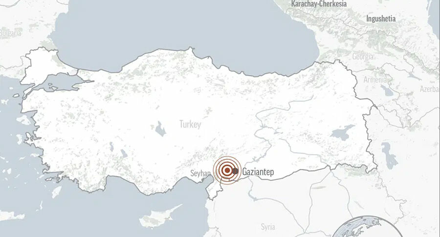 Türkiye'deki 7,4 büyüklüğündeki deprem dünya basınının manşetlerinde Türkiye'deki 7,4 büyüklüğündeki deprem dünya basınının manşetlerinde