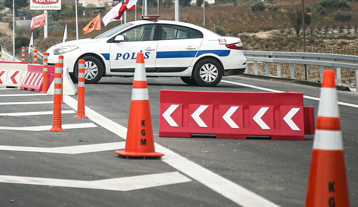 TAG Otoyolu'nun Osmaniye-Gaziantep arası deprem nedeniyle ulaşıma kapatıldı TAG Otoyolu'nun Osmaniye-Gaziantep arası deprem nedeniyle ulaşıma kapatıldı