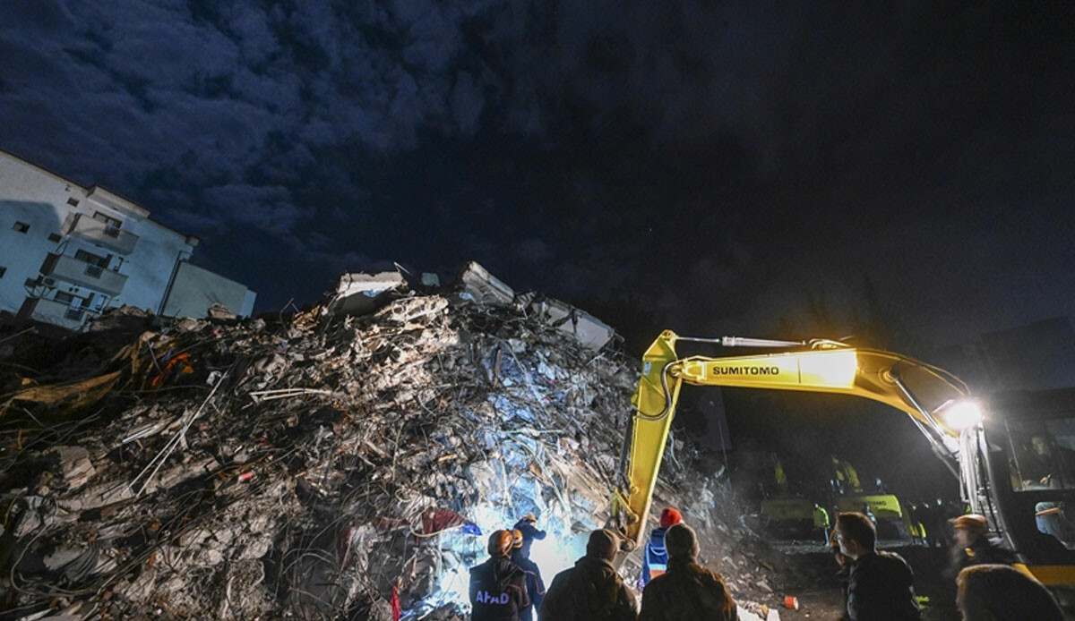Adıyaman'ın Gölbaşı ilçesinde 5,3 büyüklüğünde deprem meydana geldi Adıyaman'ın Gölbaşı ilçesinde 5,3 büyüklüğünde deprem meydana geldi