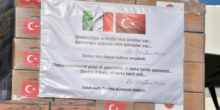 İtalya'dan vefa! Türkiye'nin mesajıyla destek verdi: Karanlığın ardında nice güneşler var İtalya'dan vefa! Türkiye'nin mesajıyla destek verdi: Karanlığın ardında nice güneşler var