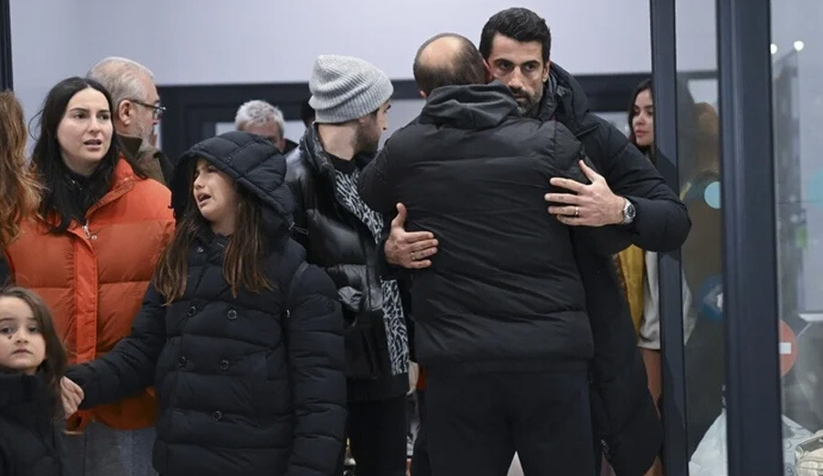 Christian Atsu yaşıyor mu? Resmi açıklama gelmişti ama Volkan Demirel "Maalesef bulunamadı" dedi Christian Atsu yaşıyor mu? Resmi açıklama gelmişti ama Volkan Demirel "Maalesef bulunamadı" dedi